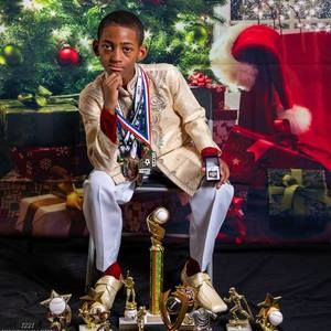 Meet your Posher, Ebony